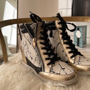 Black /Gold Sneakers